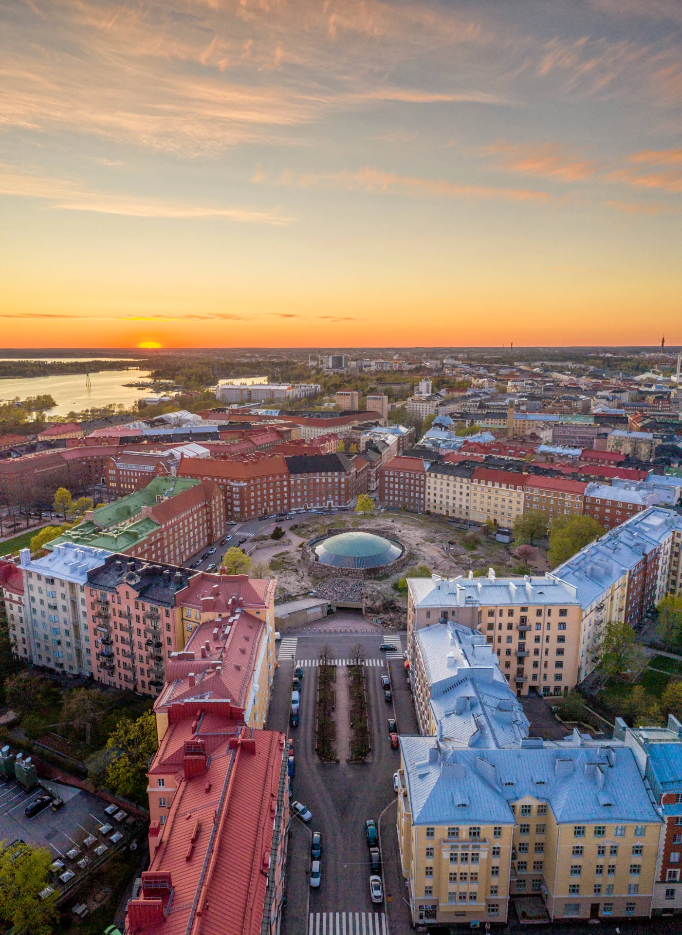 What Is Helsinki Like in Winter, and Is It Worth Visiting Over Summer?